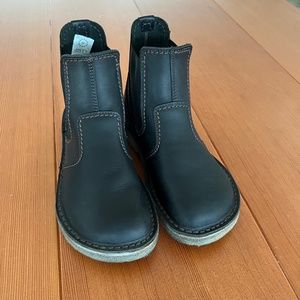 DUCKFEET Roskilde Slip On Chelsea Boot - Black / Size 38